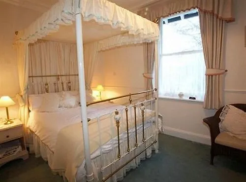 Netherby House Hotel 4*